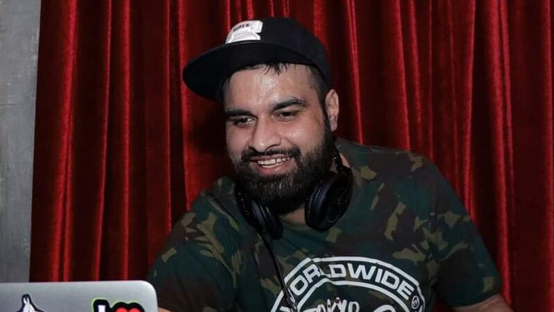 Aamish-e1579004960813 AAmis