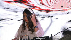 DJ-Sonee-Dips