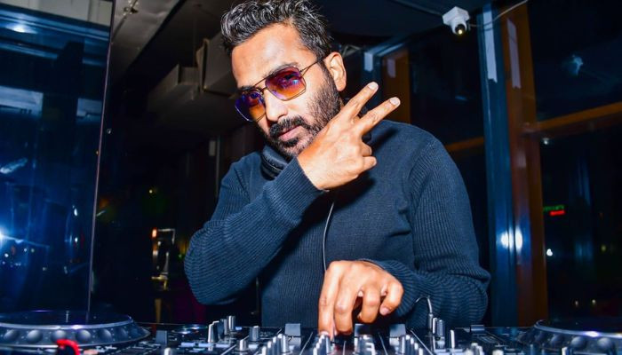 xr:d:DAFVSQ123ww:146,j:43983672745,t:22122105