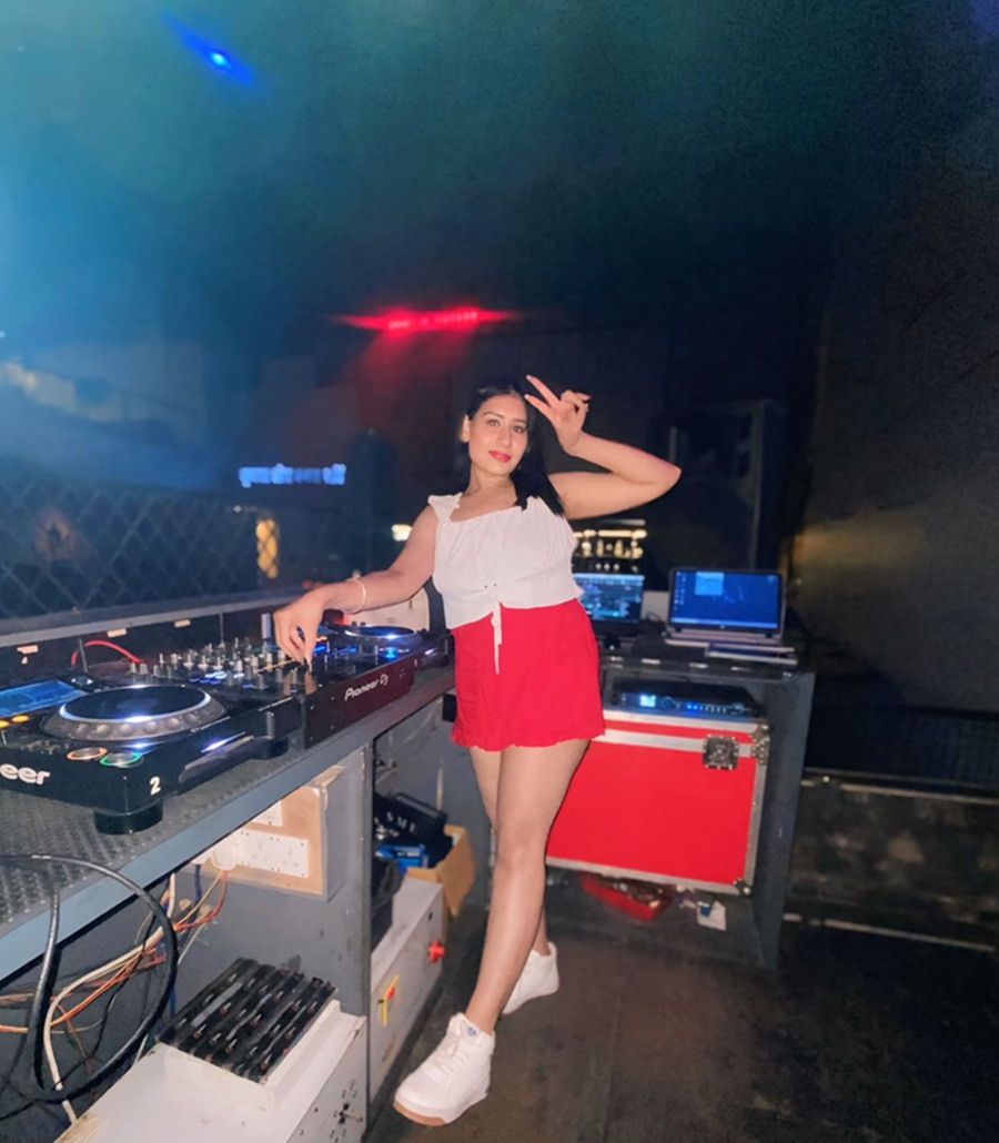 DJ Pia