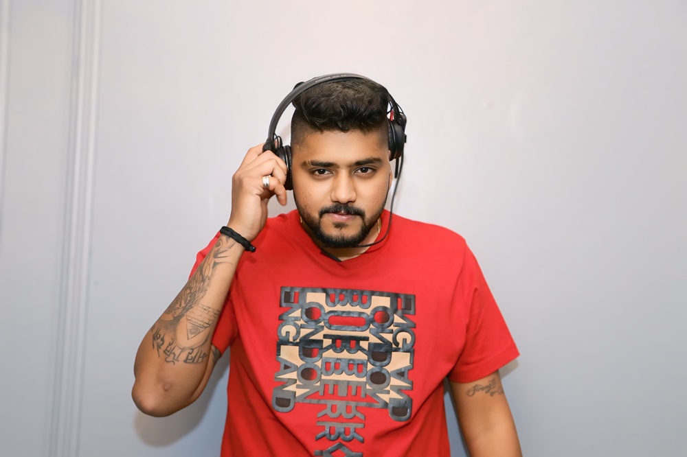 DJ Vicky