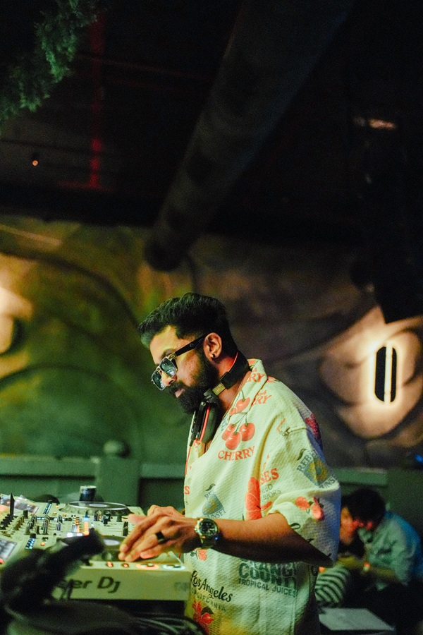 DJ Aquamars