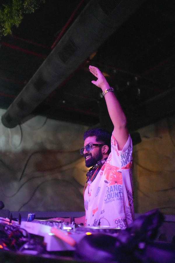 DJ Aquamars