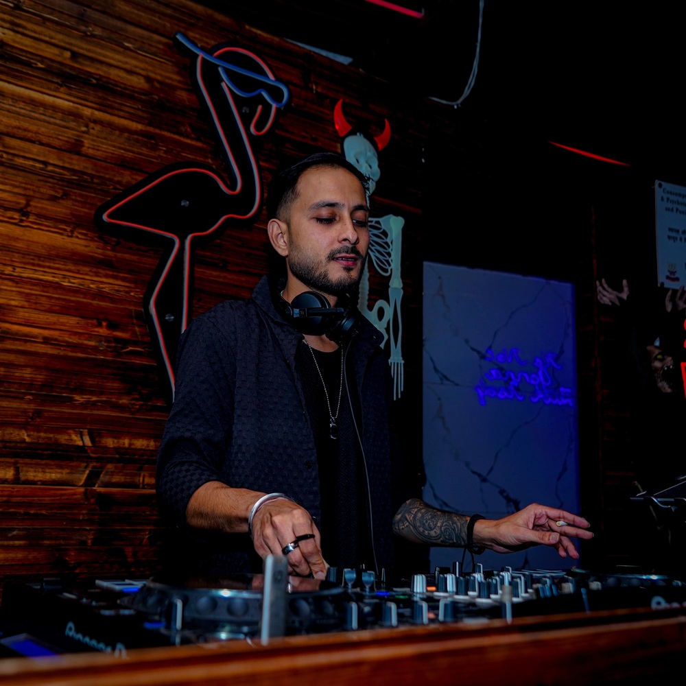 DJ Chirag