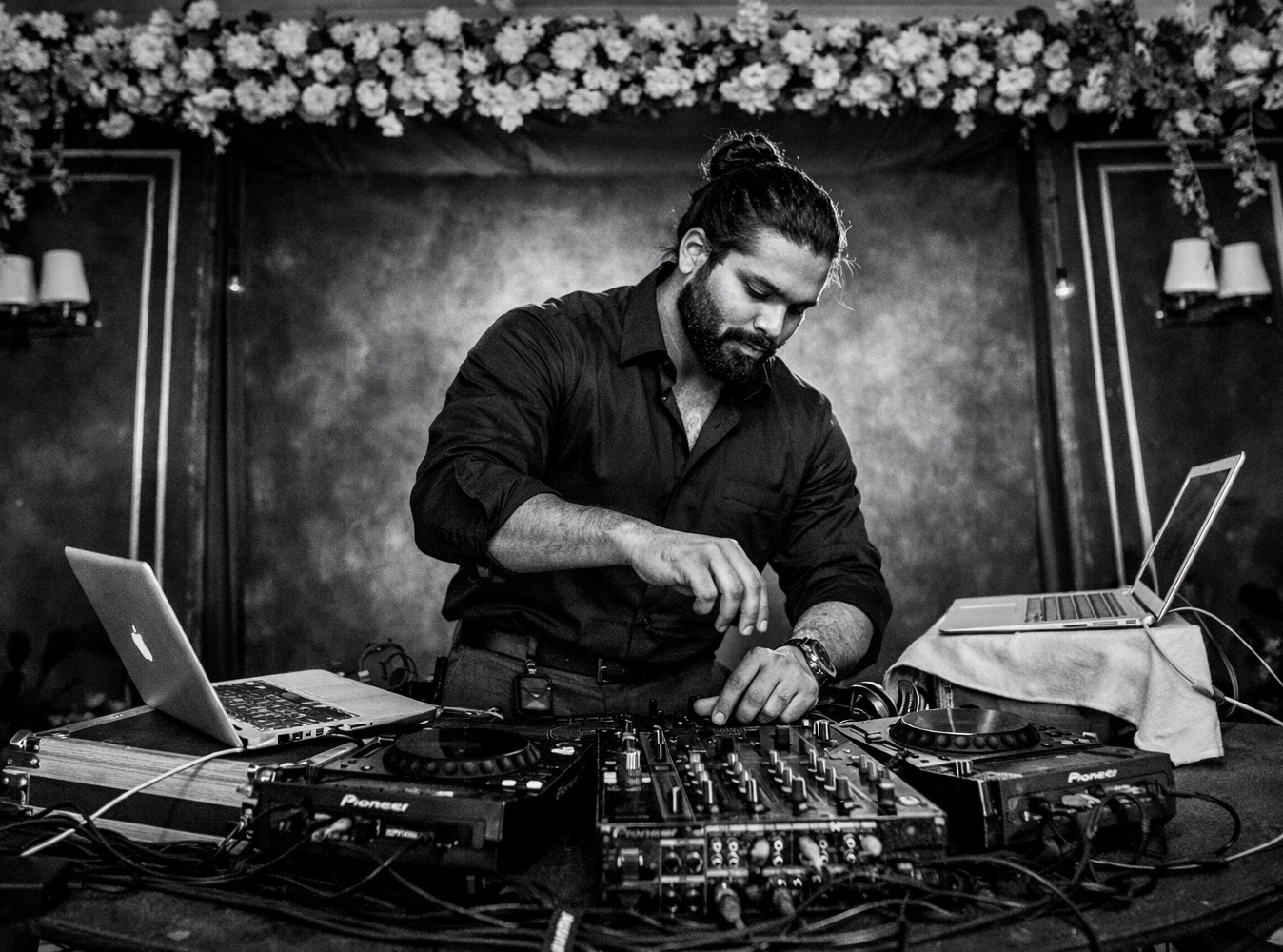 DJ D'vesh