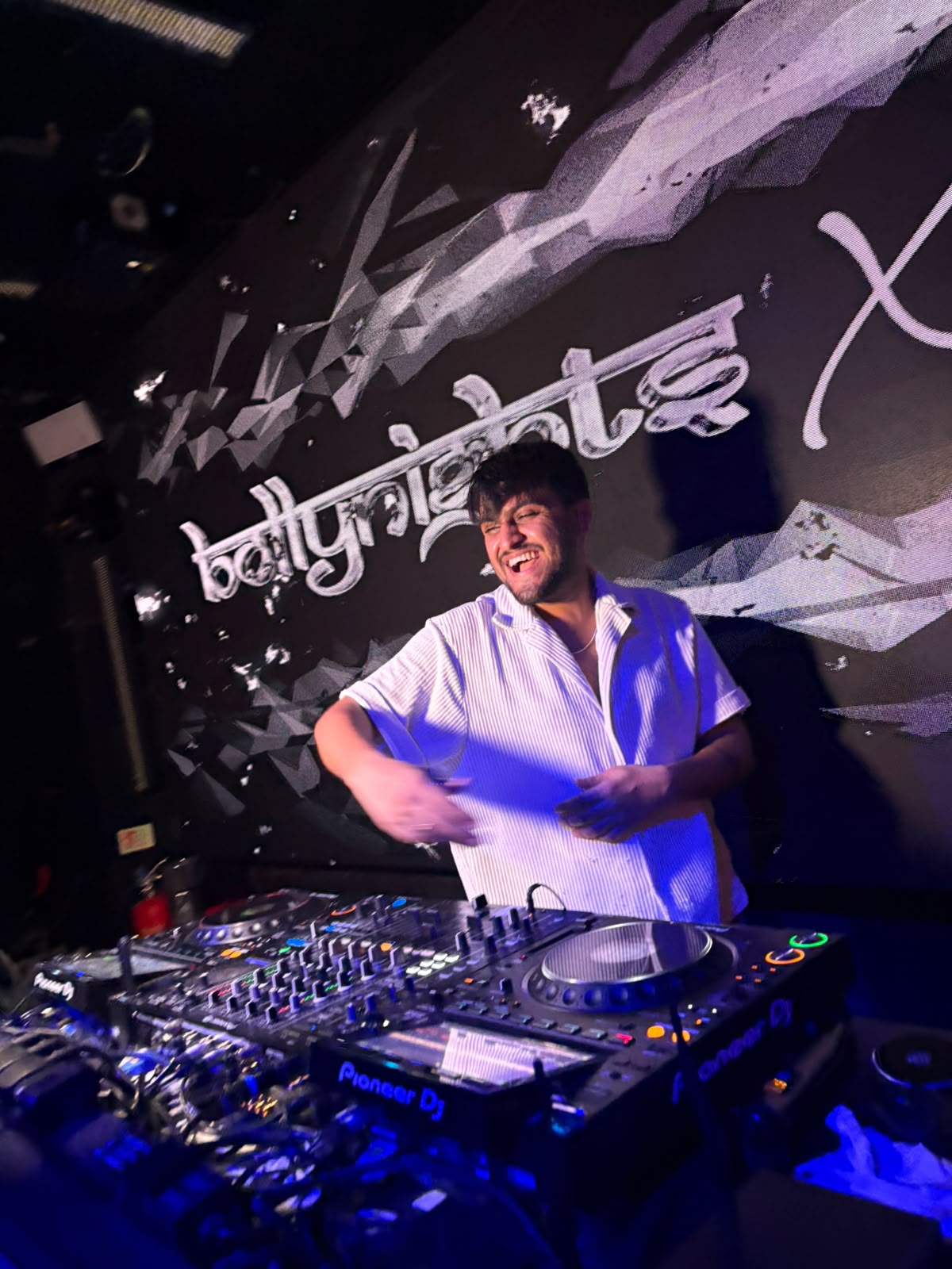 DJ Rutvikk