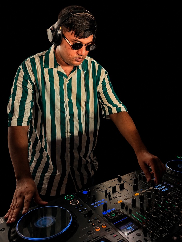 DJ SAQLN